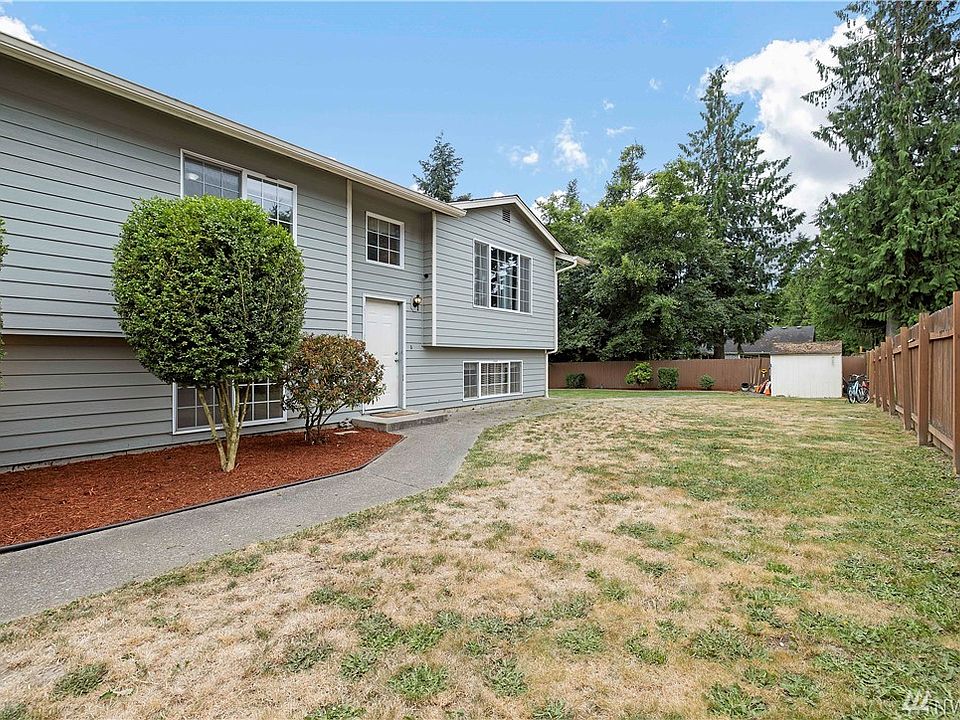 Large yard, for the kids, dogs, entertaining, or gardening.