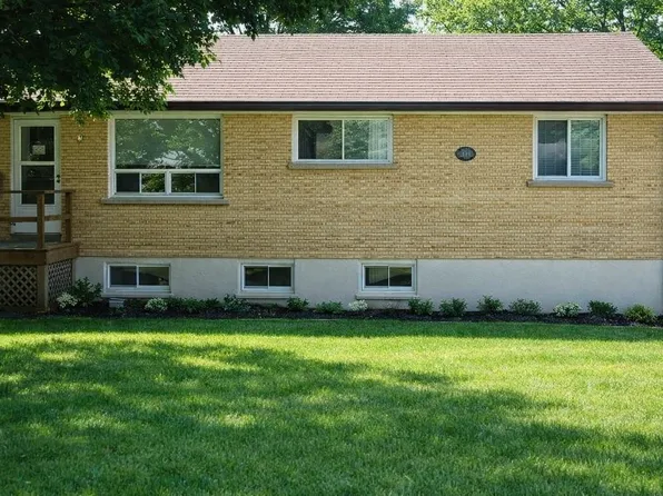 265 Blake St #2, Barrie, ON L4M 1K7