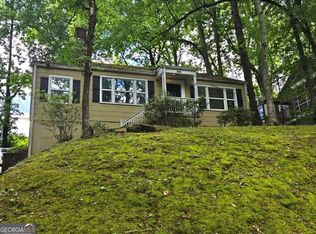 1910 Thompson Ave, East Pt, GA 30344