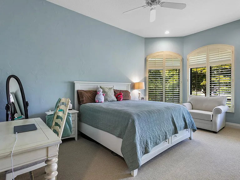 8158 Native Dancer Rd E — Photo 17