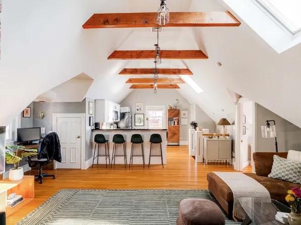 4 Ada St #3, Roslindale, MA 02131