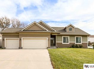 5537 S 162nd Ave, Omaha, NE 68135