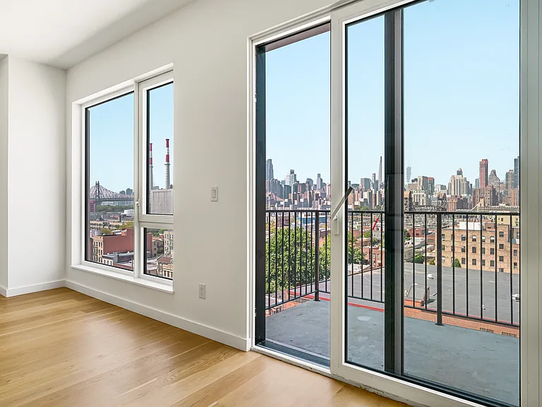 11-14 35th Ave #903 — Photo 8
