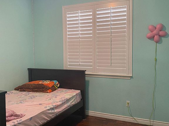 1st bedroom