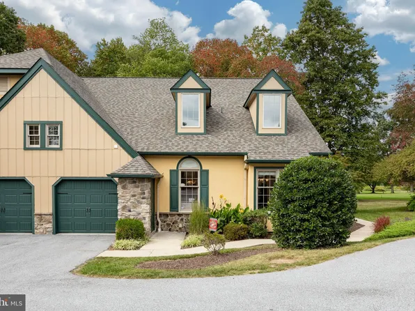 1265 Oakmont Ct, West Chester, PA 19380