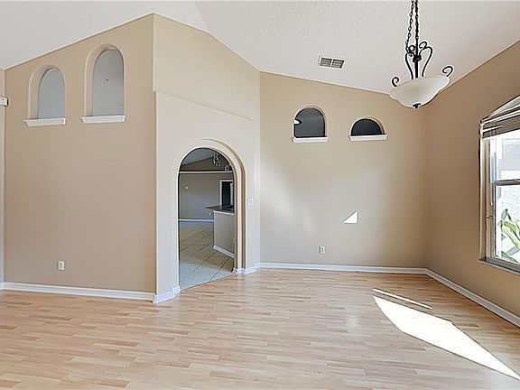 3rd image of 3021 Westgate Dr