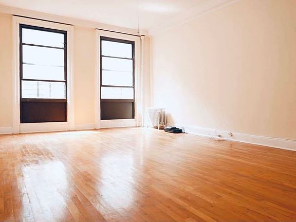 3rd image of 317 W 99th St #4G