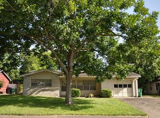 7027 Neff St, Houston, TX 77074