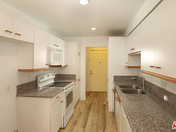 4th image of 377 W California Ave APT 23