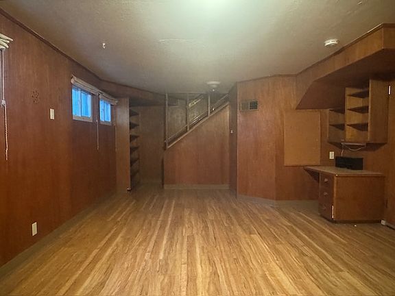 4th image of 5518 Macdonald Ave