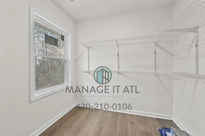 2762 Candler Rd — Photo 11
