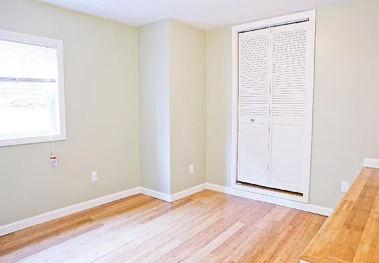 23 Evergreen St #2R — Photo 6