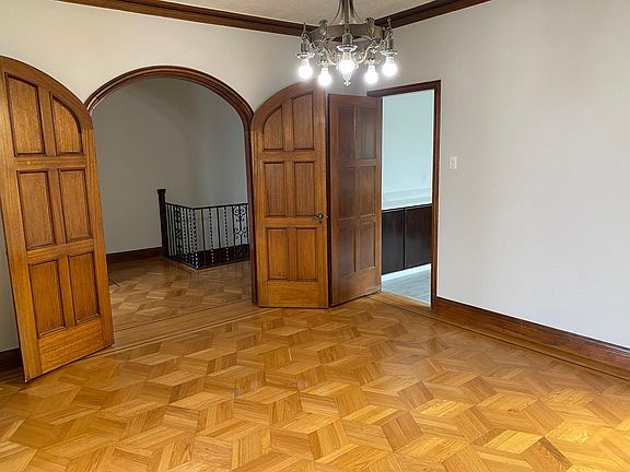 3rd image of 786 30th Ave