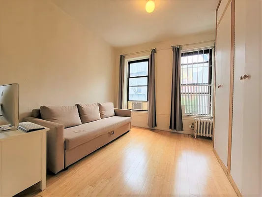 Rented by Oxford Property Group | media 14