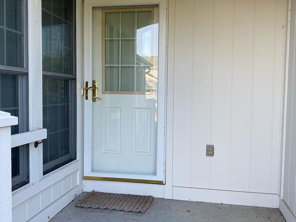 1st image of 4161 Lakeknoll Dr