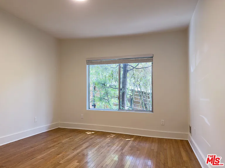 1947 Clinton St #700 — Photo 5