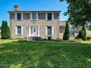 5627 Pleasure Ct, Louisville, KY 40272