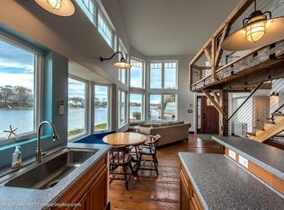 424 Washington St #1, Gloucester, MA 01930