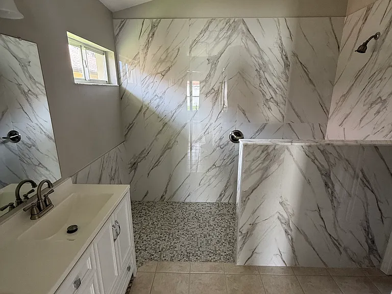 1121 Lumsden Pointe Blvd — Photo 12