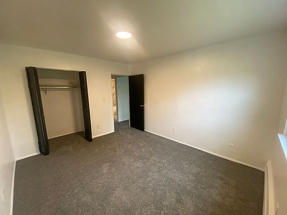 3rd image of 4009 S Schenley Ave #4