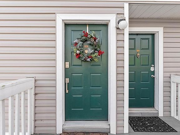 2nd image of 504 Wynnes Ridge Cir SE