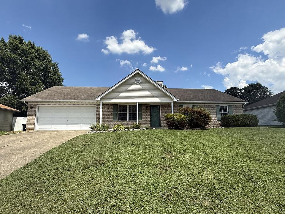 1st image of 2444 Savannah Dr