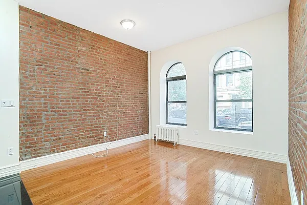 Rented by Living New York | media 13