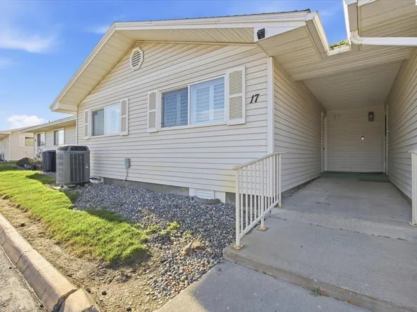4203 W Kennewick Ave APT 17, Kennewick, WA 99336