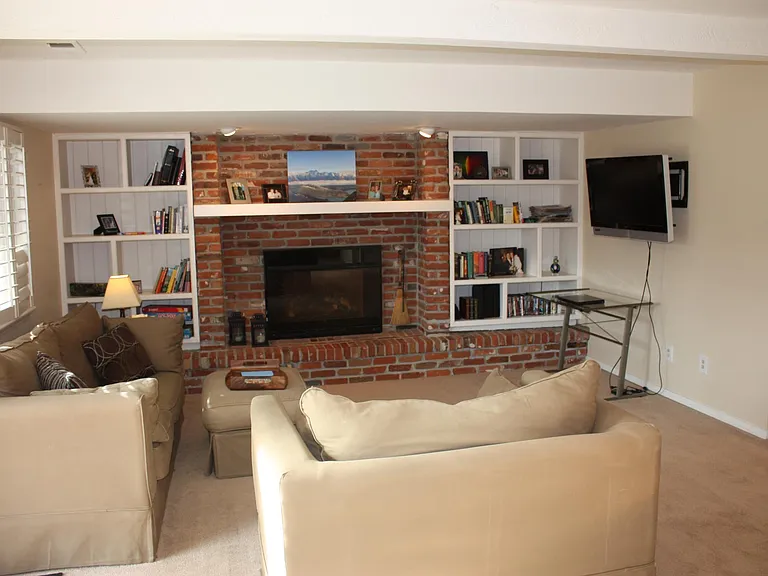 3852 E Irwin Pl — Photo 6