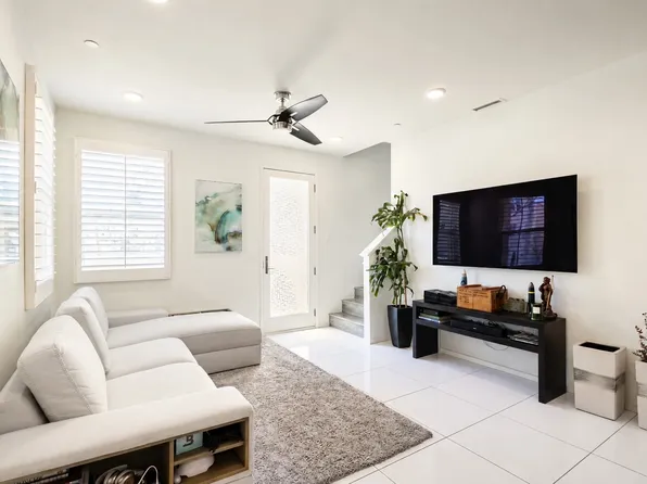 5150 Calle Sandwaves Unit 35, San Diego, CA 92154