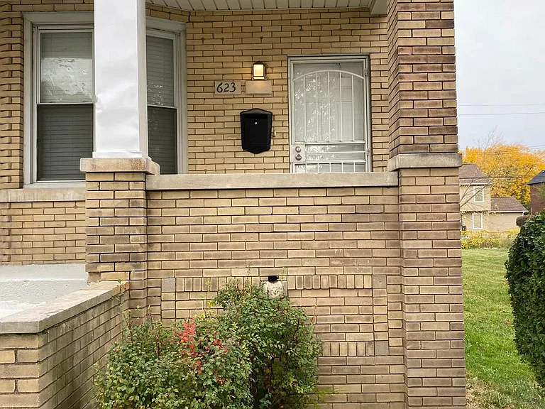 623 Mount Vernon St — Photo 14