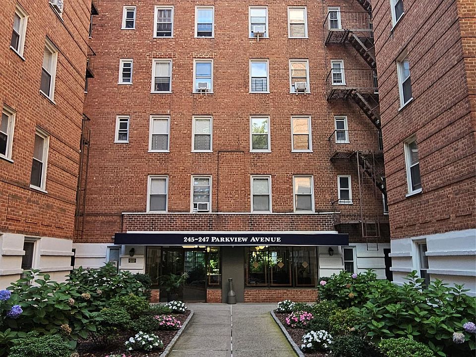 1st image of 247 Parkview Avenue #5L