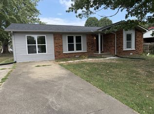 2118 Lambert Dr, Westmoreland, TN 37186