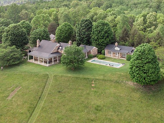 2nd image of 320 Old Oaks Ln #255