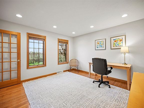 5th image of 2152 Greenville Cir