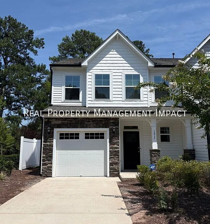 1017 Arbor Edge Ln