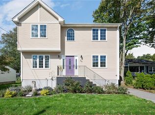 26 Vermont Ave, Cumberland, RI 02864