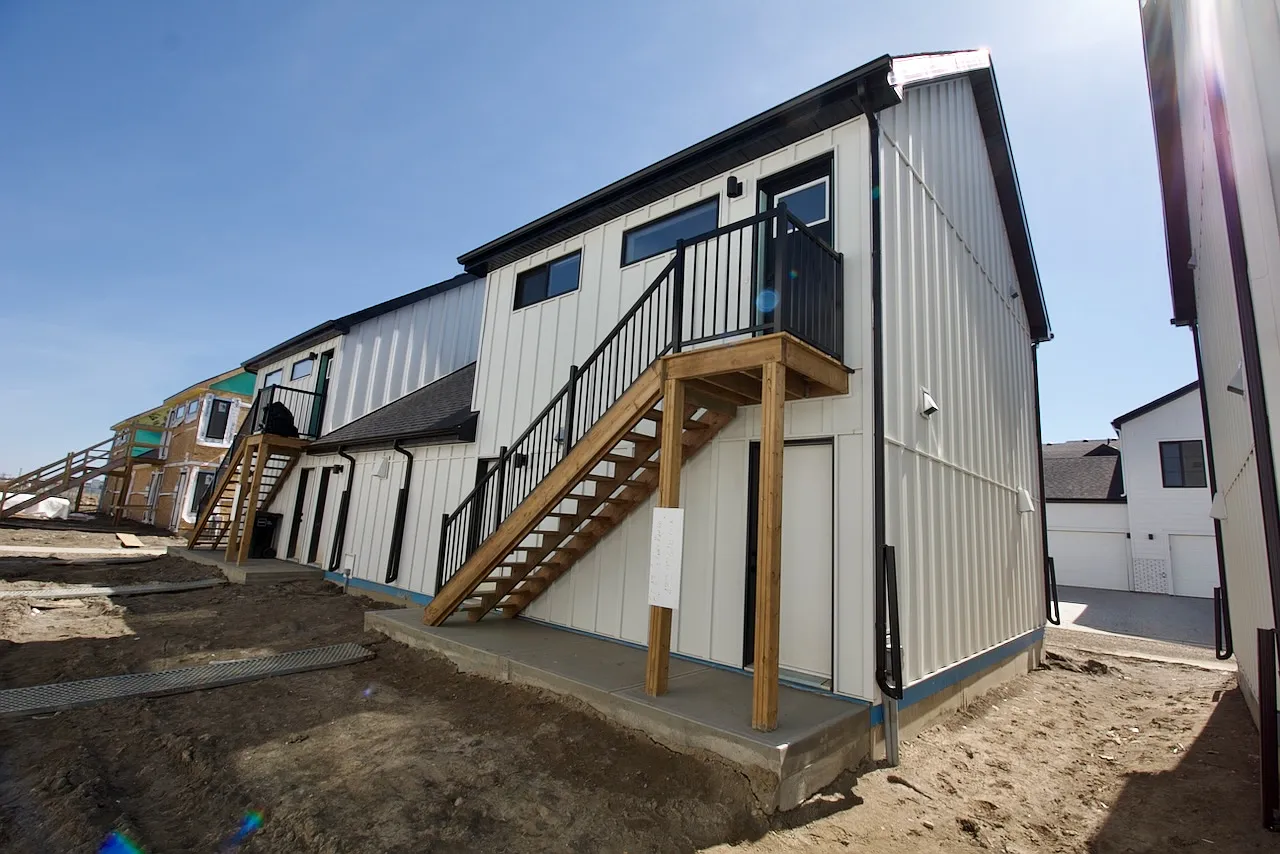 1 Bed 1 Bath Garage Suite Blatchford Edmonton — Photo 1