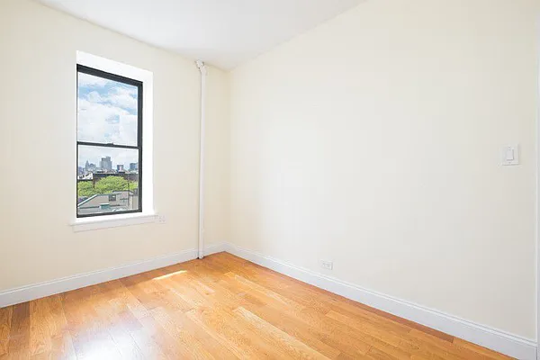 Rented by Keller Williams NYC | media 23