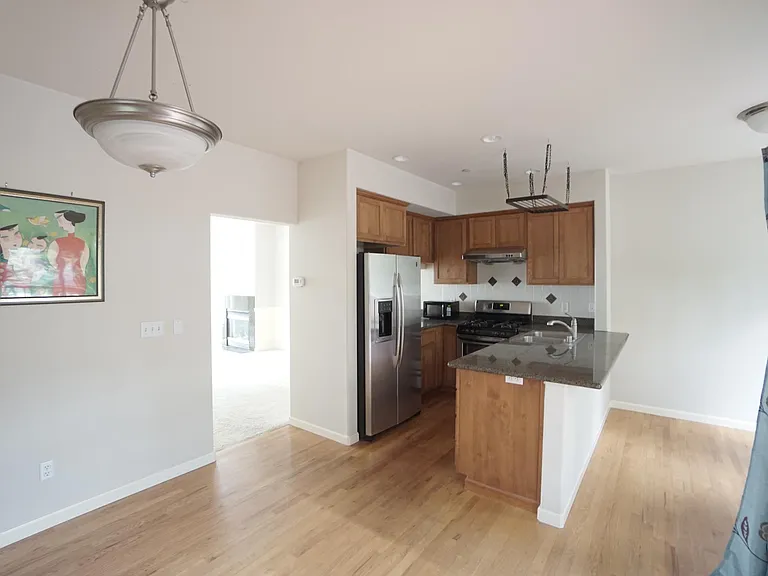 14878 SE 16th St — Photo 5