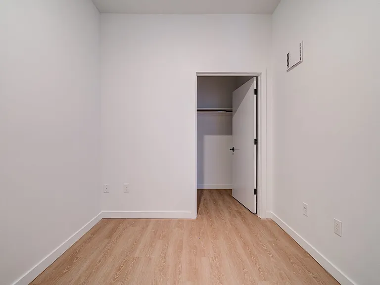 D29 — Photo 29