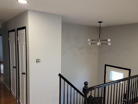 4th image of 2747 Cathedral Dr