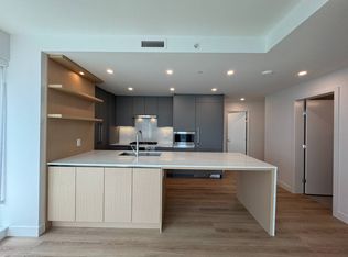 5593 No 3 Rd #903, Richmond, BC V6X 2B2