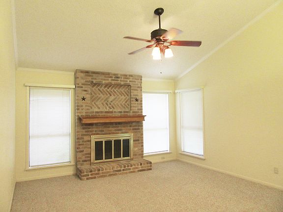 2nd image of 717 Taos Dr