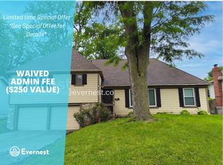 9236 Switzer St, Overland Park, KS 66214