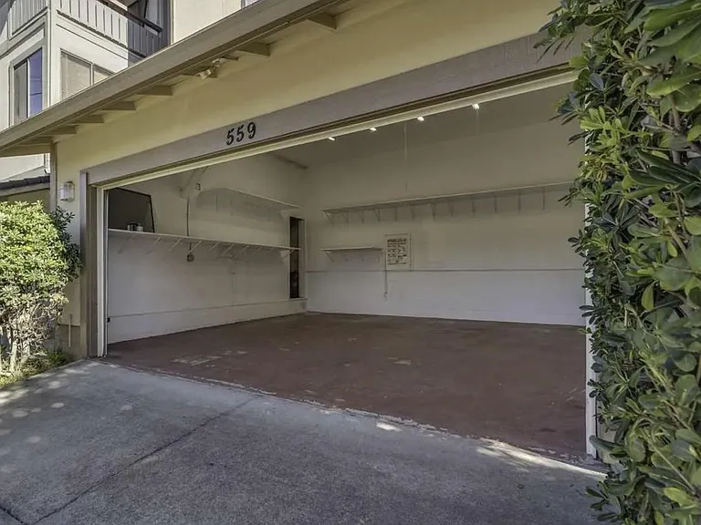 559 W Richmond Ave — Photo 27