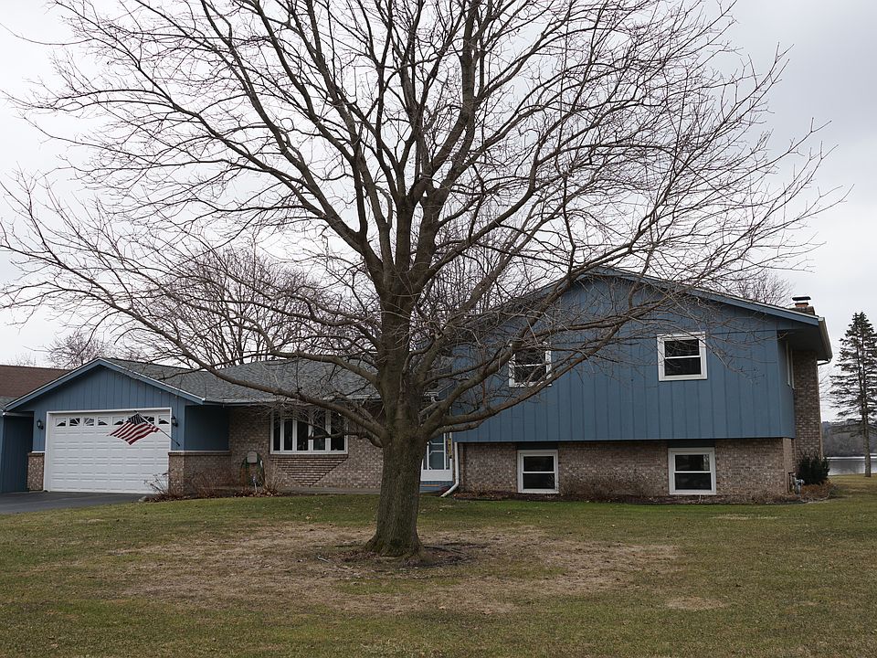 1st image of 4242 Lakeside Dr
