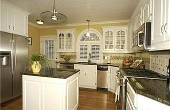 Abundance of cabinet space.