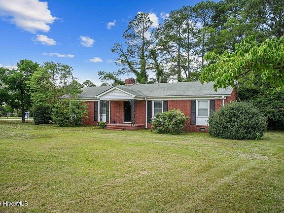 5th image of 1801 E Azalea Drive