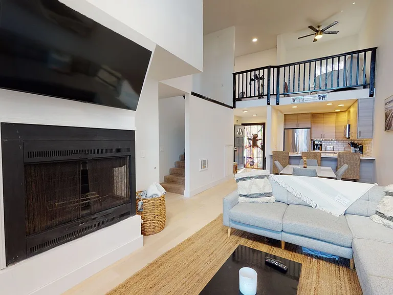 270 Dahlia Ave #14 — Photo 6